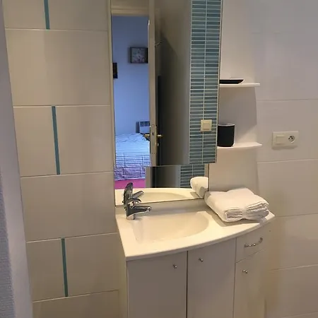 Pornizhan44 Apartamento